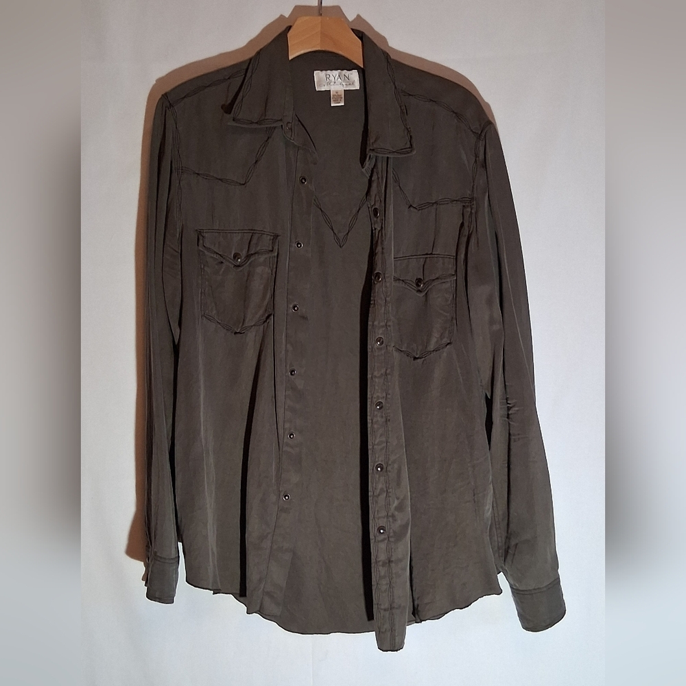 Men's Ryan Micheal Button-Up Shirt